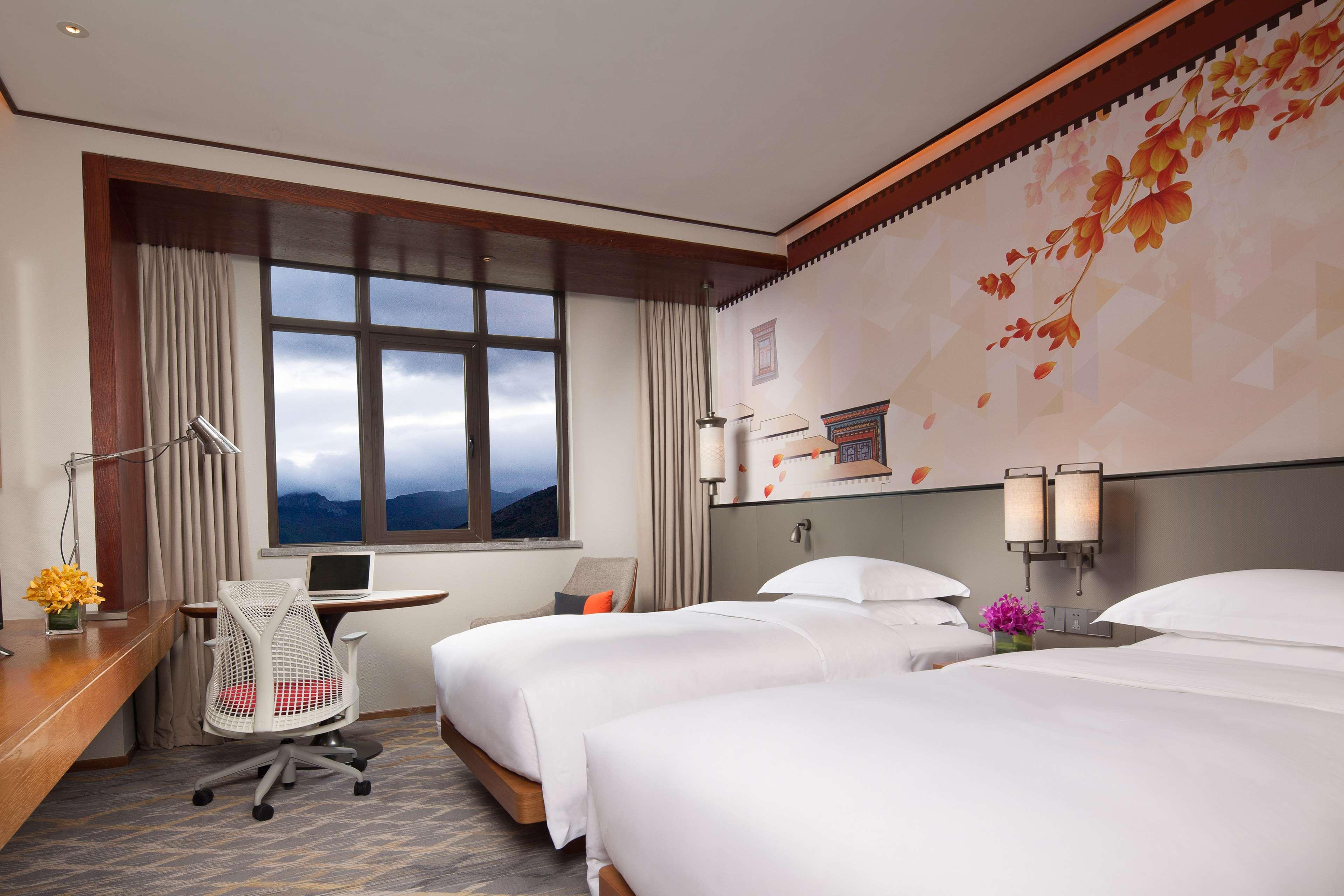 Hilton Garden Inn Shangri-La Exterior foto